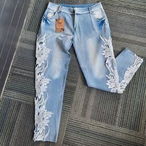 NWT Tian Guo Jeans sz L